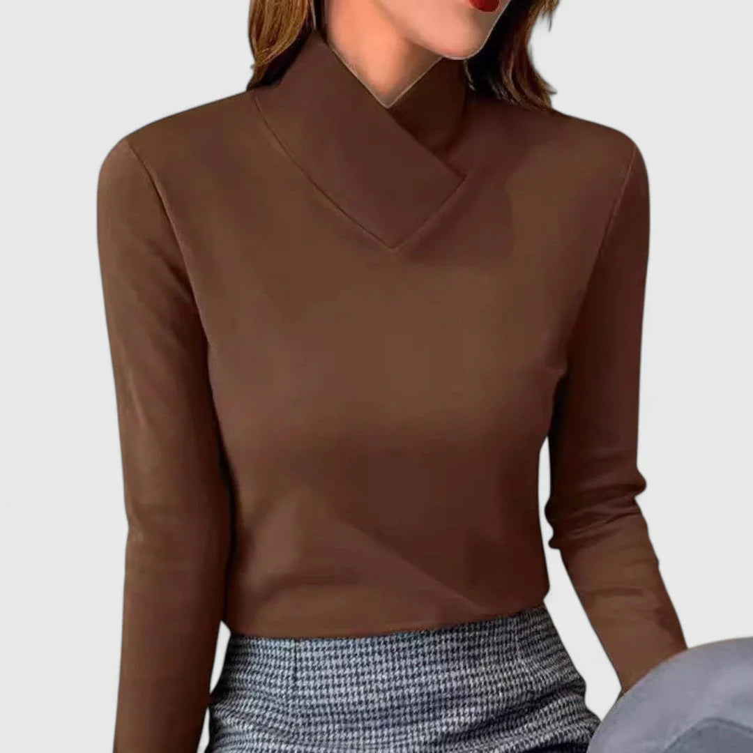 Clair | Elegant Turtleneck Fit
