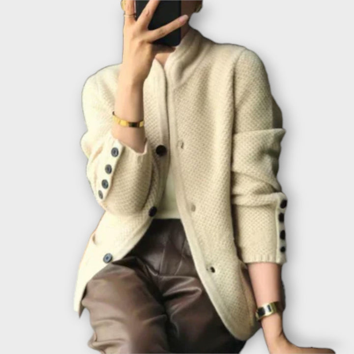 Alissa – Elegant and Cozy Cardigan