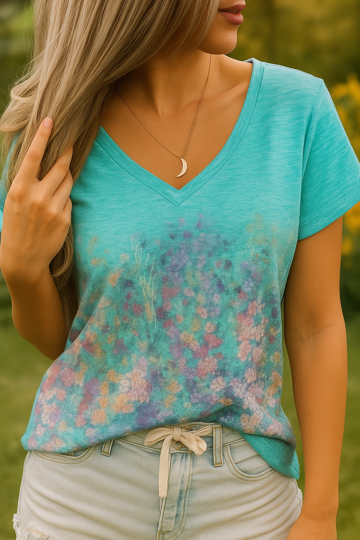 Hannah | 74 V-Neck Floral Art T-Shirt