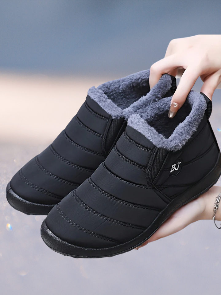 Vicky | Cozy Winter Slip On Boots