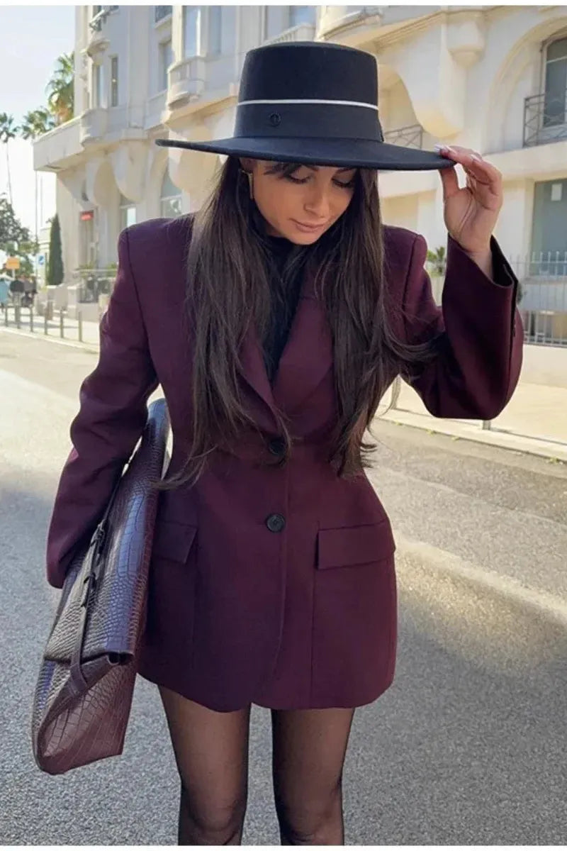 Elodie Grace – Perfect Blazer