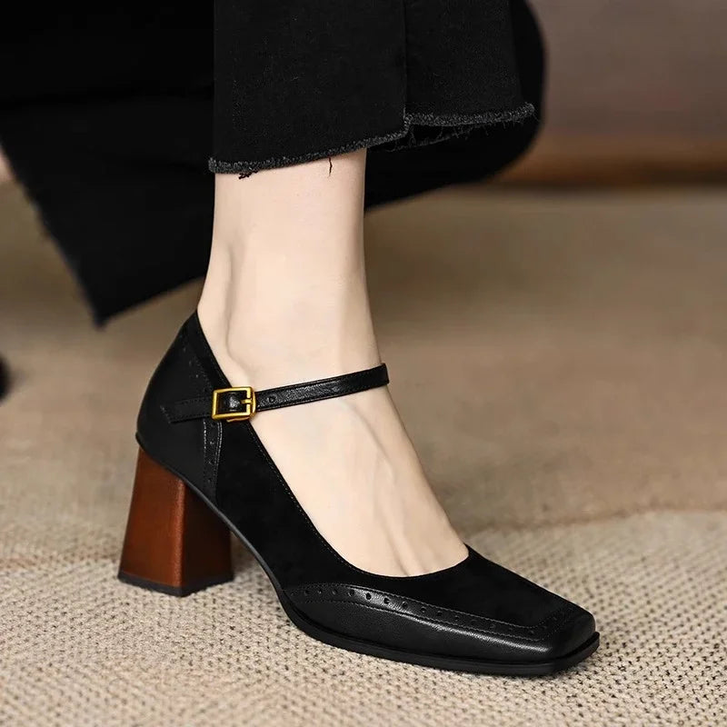 Naomi | Classic Pumps