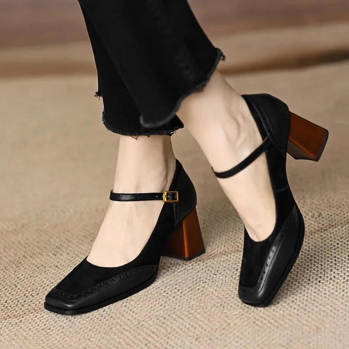 Naomi | Classic Pumps
