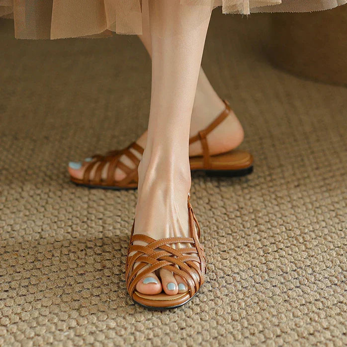 Klaire | Flat Sandals