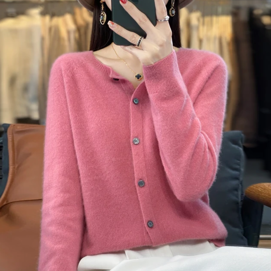 Annabel | Elegant Cardigans Made from Luxurious Merino Wool