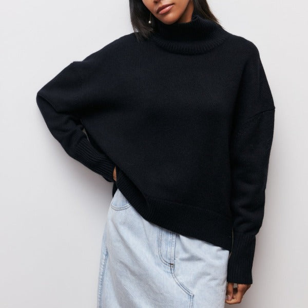Avery™ - Comfortable pullover with stylish high collar for a sophisticated look