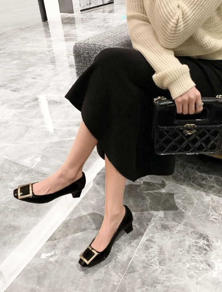 COURTNEY – CLASSIC BLACK BUCKLE PUMP