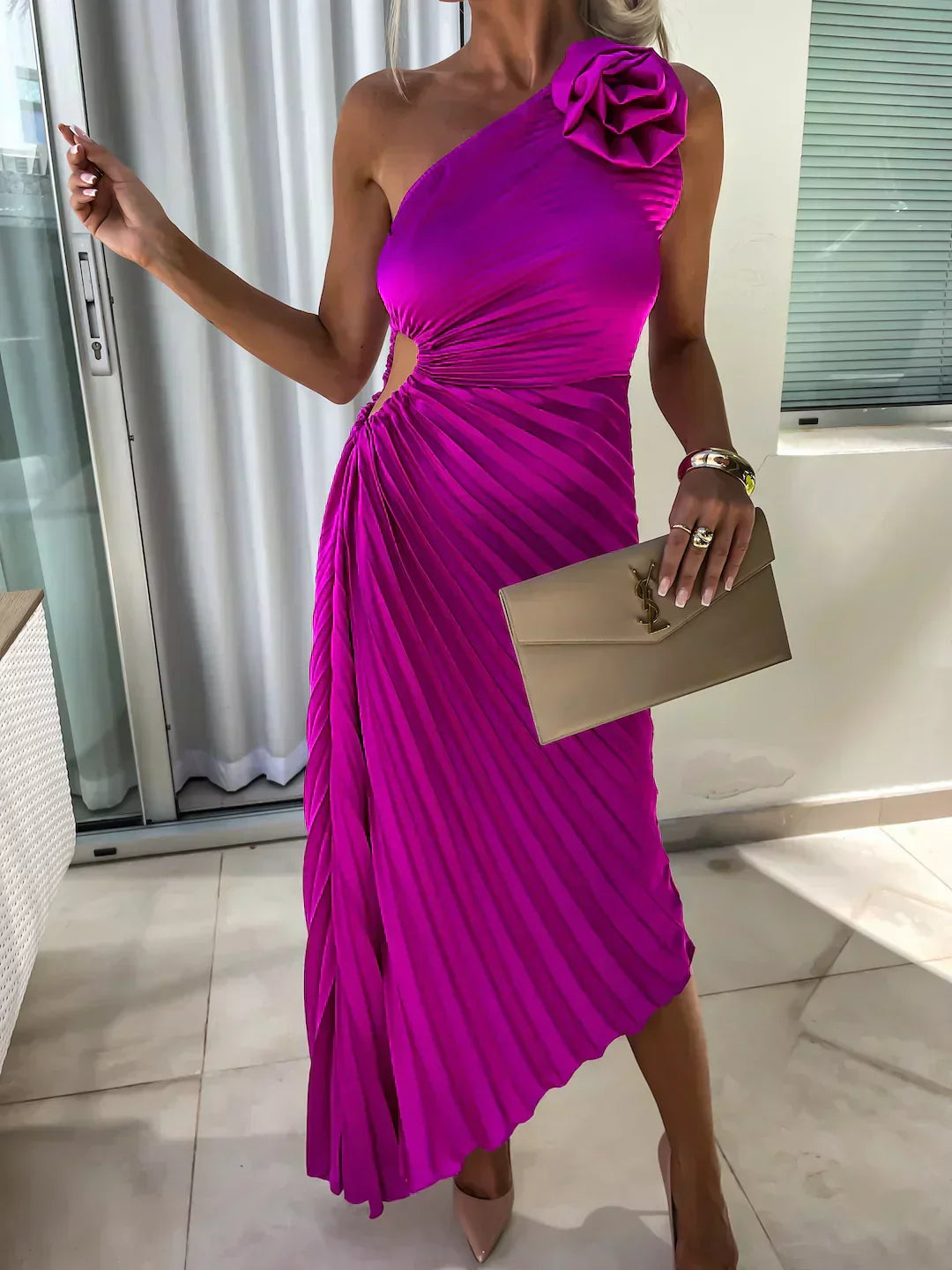 Vivian – Soft Feminine Dress