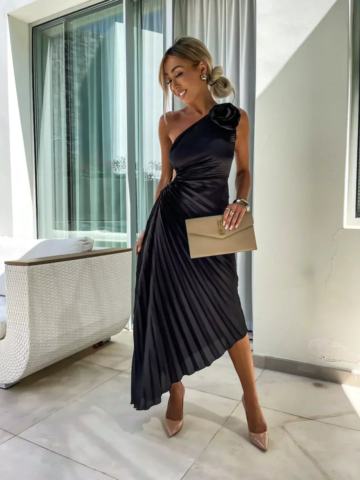Vivian – Soft Feminine Dress