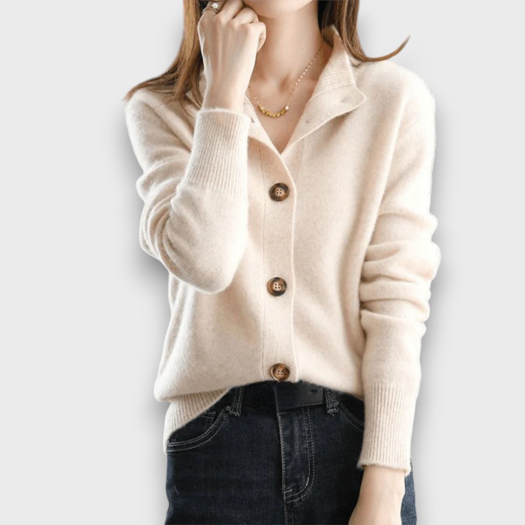 Amira – Elegant Cardigan