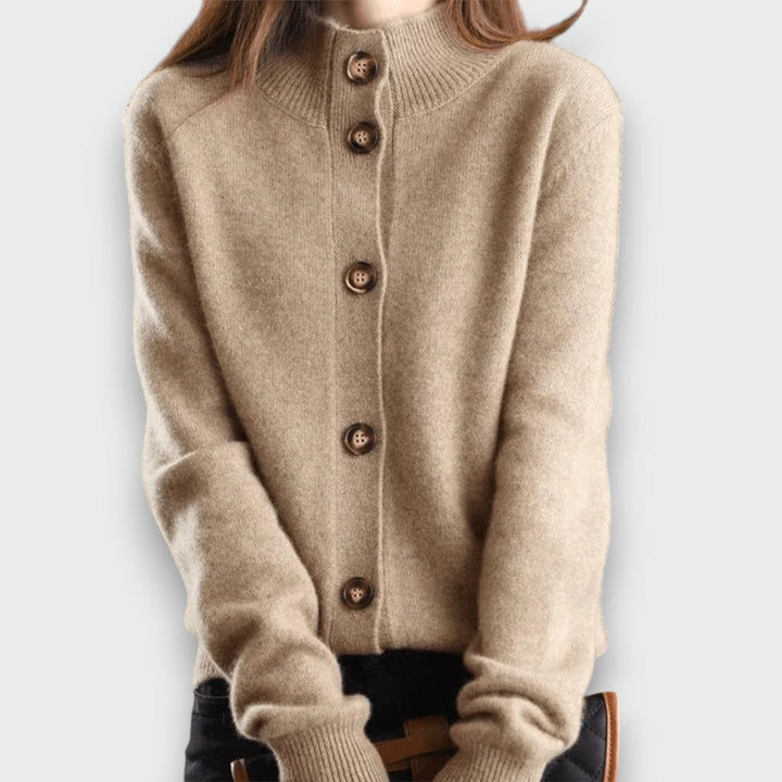 Amira – Elegant Cardigan