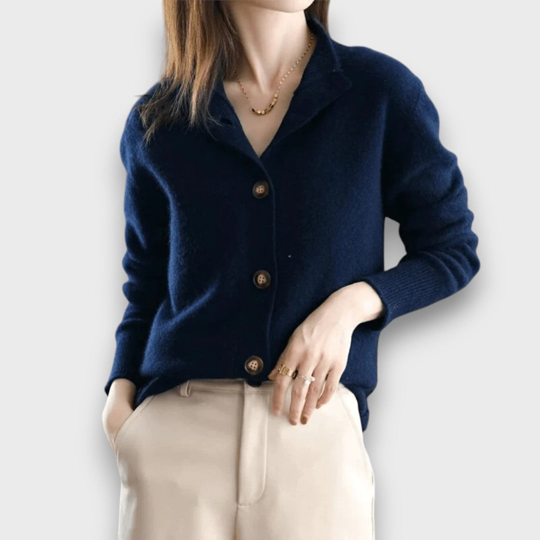 Amira – Elegant Cardigan