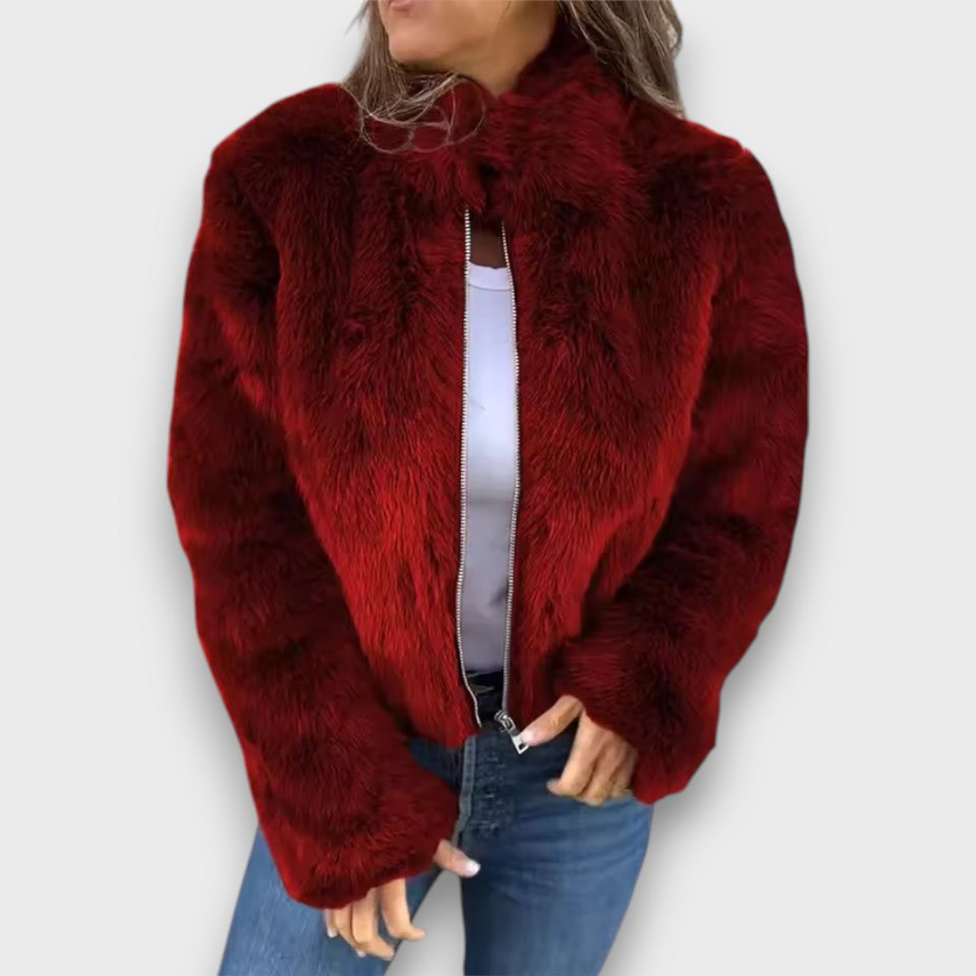 Veyla – Elegant Short Jacket