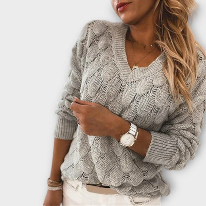 Carla | Stylish V-neck Pullover