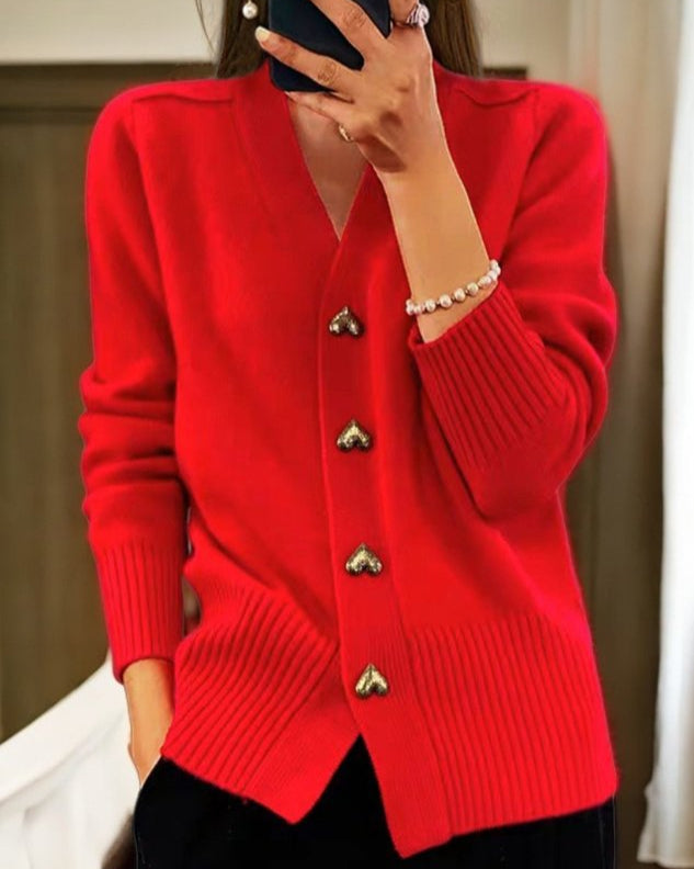 Diede | Sweater with Heart-Shaped Buttons for an Enchanting Look